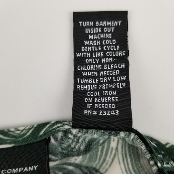 New York & Co short sleeve gathered jersey top M - Picture 4 of 7